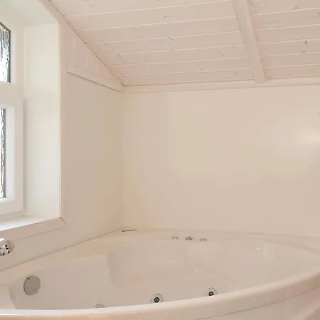 度假居 6 Person In