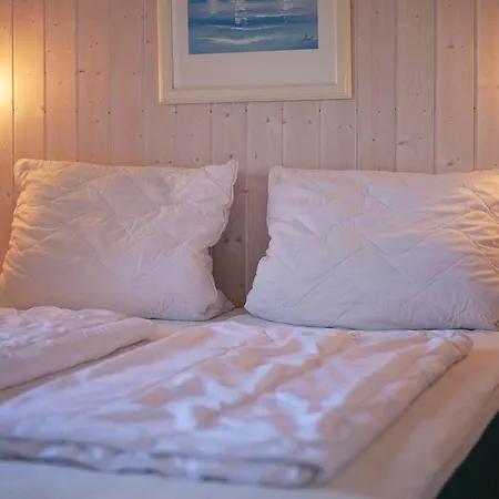 6 Person In 格洛米茨