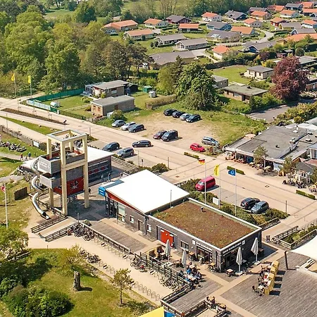 6 Person In 格洛米茨